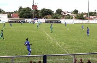 Novo e Aquidauanense durante partida no Campeonato Sul-Mato-Grossense de 2023. (Foto: Reprodução)