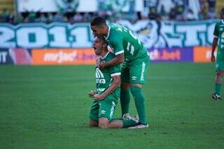 Felipe Ferreira comemora gol marcado neste domingo (23), na Arena Condá. (Foto: Tiago Meneghini/Chapecoense)