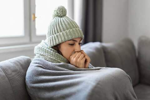 Sabia que a dor pode aumentar em dias frios? Entenda o motivo