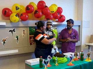 Aquiles ganhou festa surpresa para comemorar alta hospitalar. (Foto: Divulgação/Unimed)