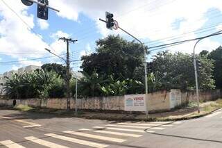 Terreno fica localizado na Rua dos Barbosas com a Rua Brilhante. (Foto: Paulo Francis)