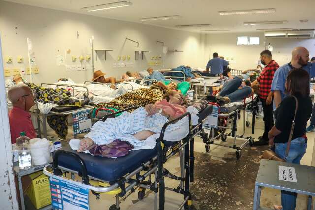 Superlotada, Santa Casa fecha entrada de pacientes do SUS nesta quinta-feira