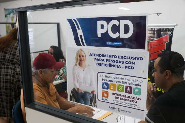 Atr&aacute;s do 2&ordm; emprego, pessoas com defici&ecirc;ncia v&atilde;o a mutir&atilde;o na Capital