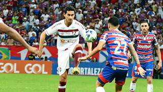 Ganso durante passe na partida deste sábado. (Foto: Mailson Santana/Fluminense)