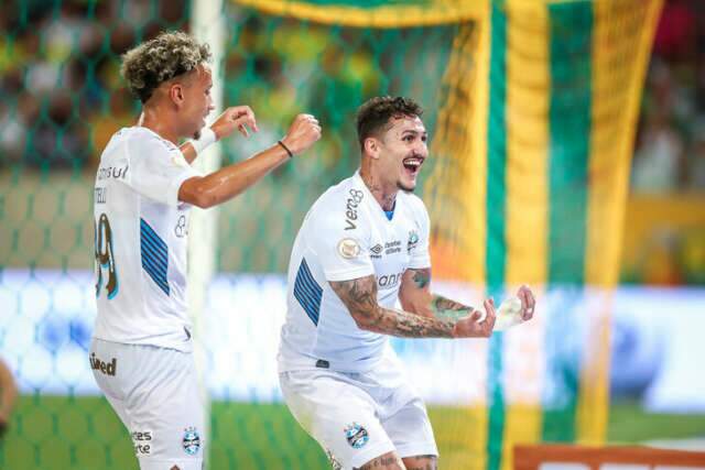 Pelo Brasileir&atilde;o, Gr&ecirc;mio vence Cuiab&aacute; na Arena Pantanal por 2 a 1