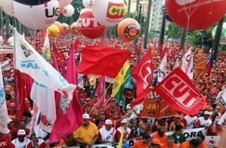 Festa do trabalhador em MS &eacute; transferida para canteiro de obras de Ribas