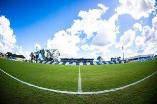 Estádio Laertão, em Costa Rica, preparado para confronto das 15h (Foto: @eduardofotoms)