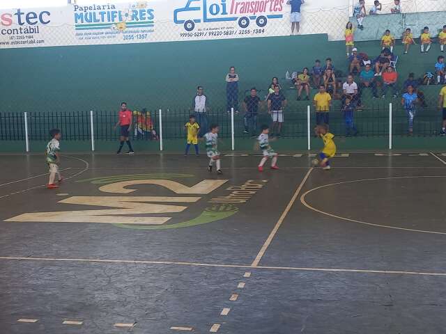 S&aacute;bado abriu a 8&deg; Copa Pelezinho Estadual de Futsal