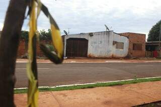 Fachada da residência de Claudionor, no bairro Jardim Aero Rancho. (Foto: Paulo Francis)