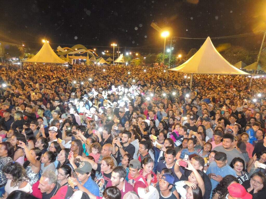 Vem aí 15ª Festa da Farinha de Anastácio, com Fernando e Sorocaba, Rick e Renner Conteúdo Vem aí 15ª Festa da Farinha de Anastácio, com Fernando e Sorocaba, Rick e Renner Conteúdo