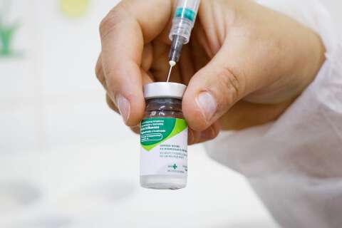 Com baixa procura, vacina contra gripe será para todos a partir de 15 de maio