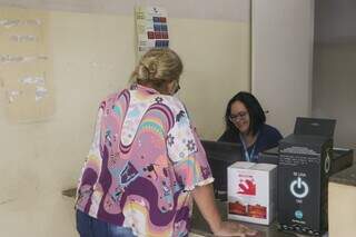 Funcion&aacute;ria querida na UBS, Ana recebe at&eacute; bilhetes emocionantes