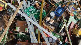 Isen&ccedil;&atilde;o de ICMS para lixo eletr&ocirc;nico &quot;vai ajudar muito&quot;, diz setor de reciclagem