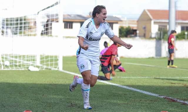 Gr&ecirc;mio bate Athletico na abertura da 10&ordf; rodada do Brasileiro Feminino