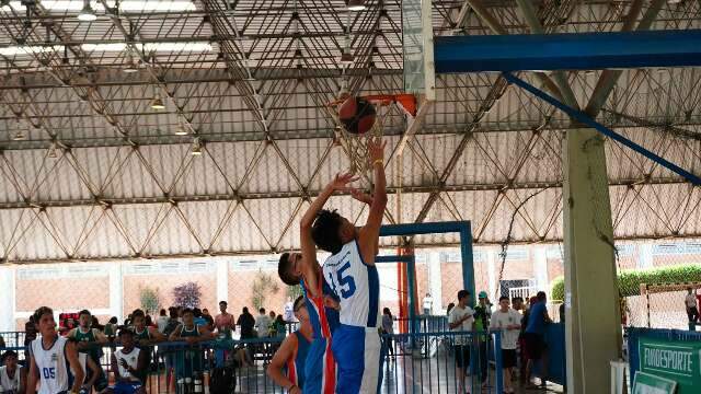 Finais do basquete e handebol dos Jogos Escolares ser&atilde;o neste s&aacute;bado