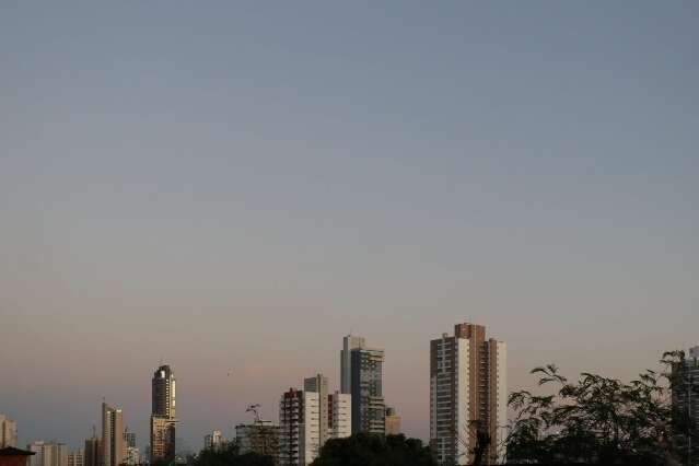 Sexta-feira deve ser de sol e com m&aacute;xima de 33&ordm;C em MS