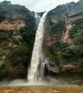 Cachoeira Rio do Peixe, localizada a 12 quilômetros de Rio Negro. (Foto: Divulgação)