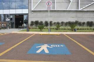 Novo pictograma foi instalado em um supermercado recém-inaugurado em Campo Grande (Foto: Paulo Francis)