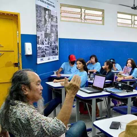 Atrav&eacute;s de suas fotos, Roberto Higa leva hist&oacute;ria de Campo Grando para alunos