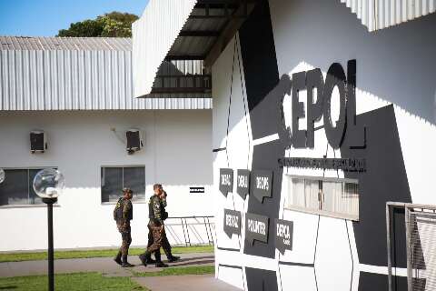 Militar ameaça vizinho com revólver durante briga e vai preso