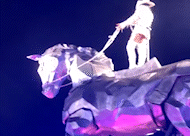 No estilo Beyoncé, Ana Castela grava DVD em cavalo gigante 