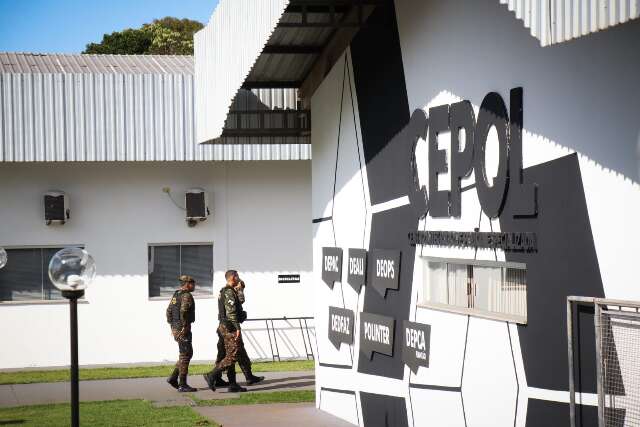 Militar amea&ccedil;a vizinho com rev&oacute;lver durante briga e vai preso