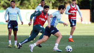 Técnico Abel Ferreira e Raphael Veiga em treinamento do Palmeiras (Foto: Cesar Greco)