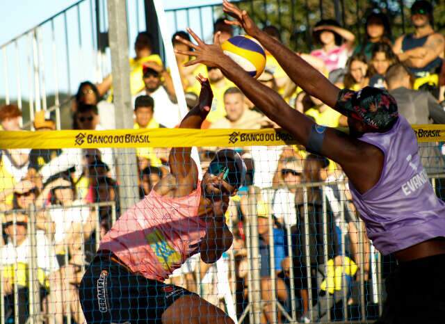 Com atletas de MS, elite do v&ocirc;lei de praia define campe&otilde;es neste domingo 