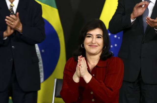 Ministra oferece almo&ccedil;o para lideran&ccedil;as do MDB e PSDB