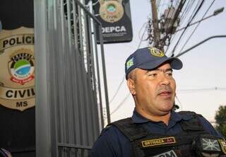 Anderson Ortigoza, comandante da GCM, em entrevista. (Foto: Juliano Almeida)