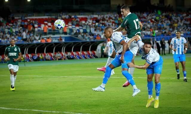 Goi&aacute;s bate Paysandu e fica perto do t&iacute;tulo na Copa Verde