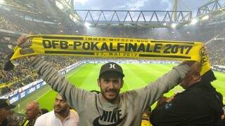 Em estádios internacionais, Miguel também marcou presença. (Foto: Arquivo pessoal)