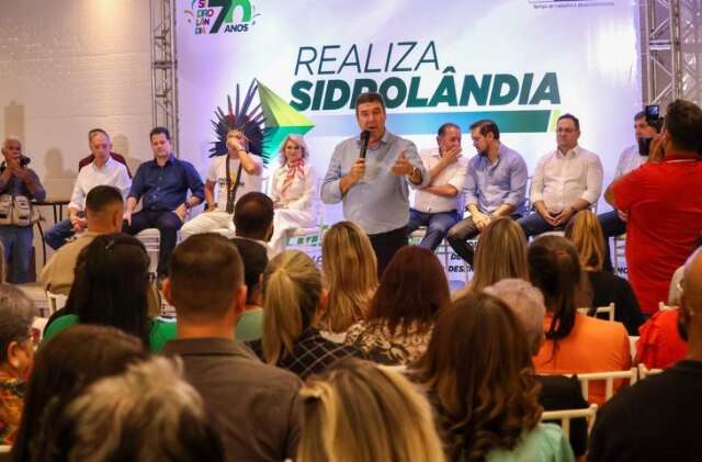 Governador anuncia investimentos de R$ 230 milh&otilde;es em Sidrol&acirc;ndia