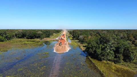 Obras levam 612 km de estradas ao Pantanal, com desafio de “vencer” as águas