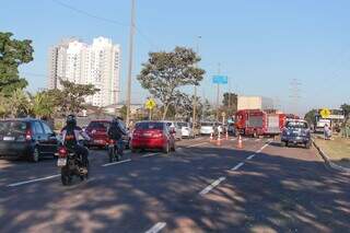 Pistas ficaram bloqueadas (Foto: Marcos Maluf)