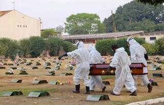 Pandemia de covid-19 matou mais de 11 mil pessoas no Estado. (Foto: Arquivo/Campo Grande News)