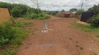 Cruzamento na Vila Nasser, onde ocorreu abordagem da PM. (Foto: Reprodução/Google)