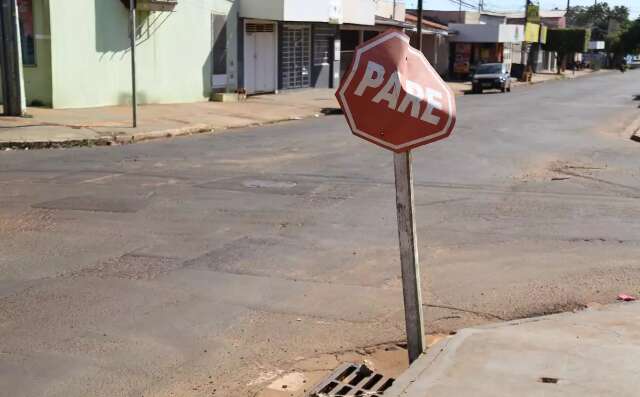 Para acabar com rotina de acidentes no Aero Rancho, moradores cobram sem&aacute;foro