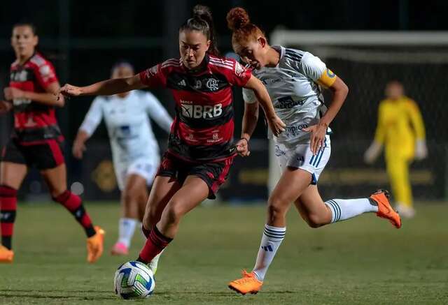 Jogando em casa, Cruzeiro vence Flamengo no Brasileiro Feminino