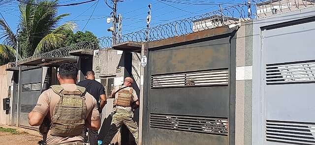 Antes de execu&ccedil;&atilde;o, rapaz e outros quatro usavam droga na frente de crian&ccedil;a