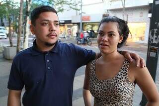 Rafael Freitas e namorada ainda não sabem como será a troca de presentes (Foto: Alex Machado)