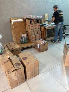Caixas do produto apreendidas pela PF em Foz do Iguaçu (Foto: Divulgação/Polícia Federal)