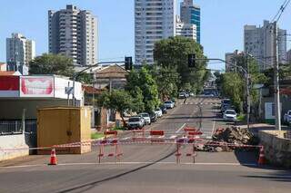 Trecho da avenida que será liberada, no cruzamento com a Rua José Antônio, no Centro (Foto: Henrique Kawaminami)
