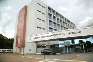 Fachada do Tribunal Regional do Trabalho em Campo Grande (Foto: Divulgação).