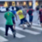 Estudantes da rede estadual trocam socos e tapas na Rua Rui Barbosa