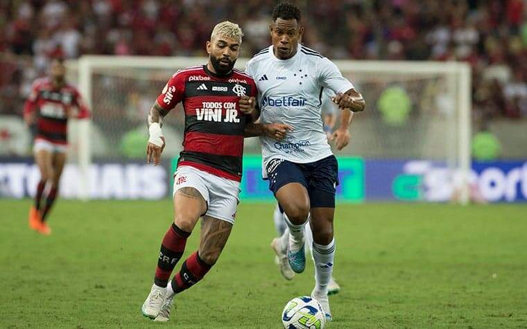 Flamengo sofre no Maracanã e empata por 1 a 1 com o Cruzeiro 