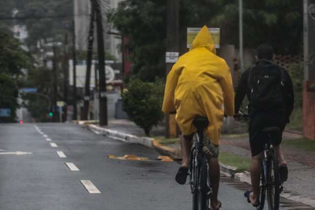 &Uacute;ltimo domingo de maio amanhece com chuva e dia permanece inst&aacute;vel em MS