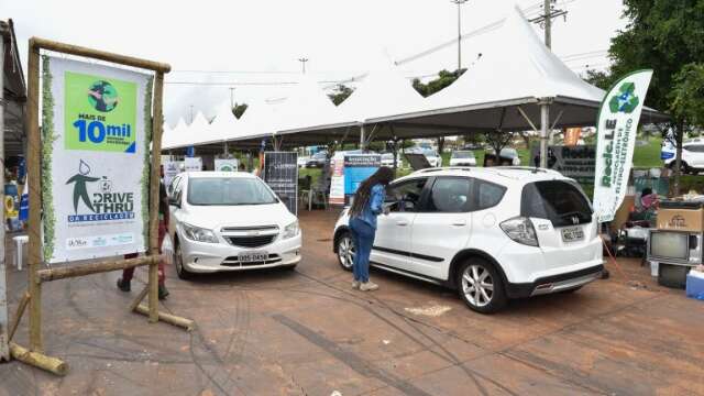 Nona edi&ccedil;&atilde;o do Drive-Thru da Reciclagem ter&aacute; palestras e sarau cultural