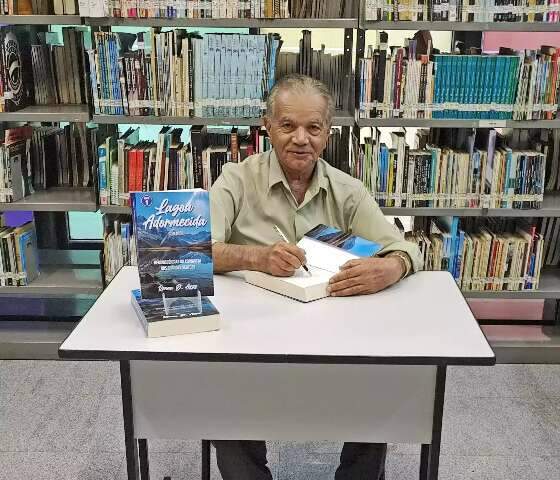 Aos 83 anos, Renan lança livro que mescla histórias pessoais e imaginadas