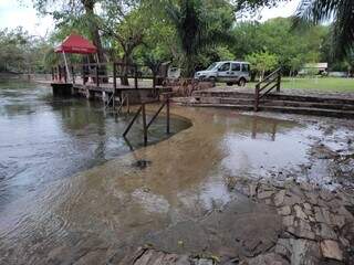 Nível do Rio Formoso, no Balneário Municipal de Bonito (Foto: Divulgação/Prefeitura de Bonito)